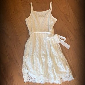Lace dress- new